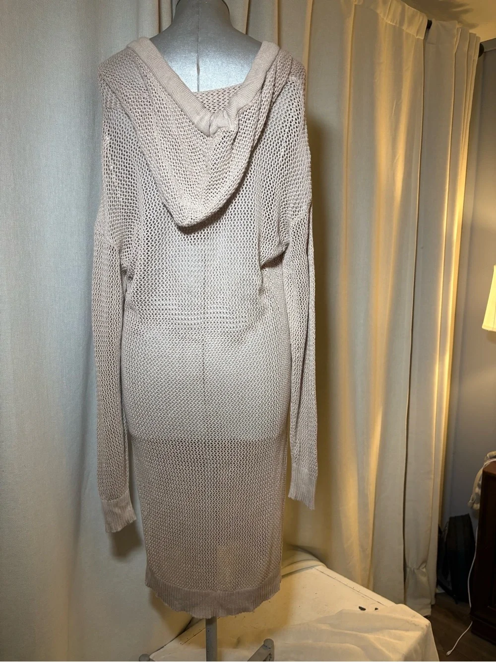 Tahari Beige Open Knit Hooded Sweater Dress L Crochet Beach Cover Up Resort Boho